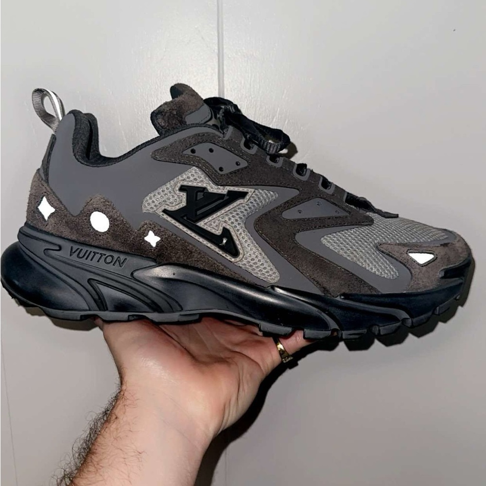 Louis Vuitton Men's Black and Gray Sneakers
